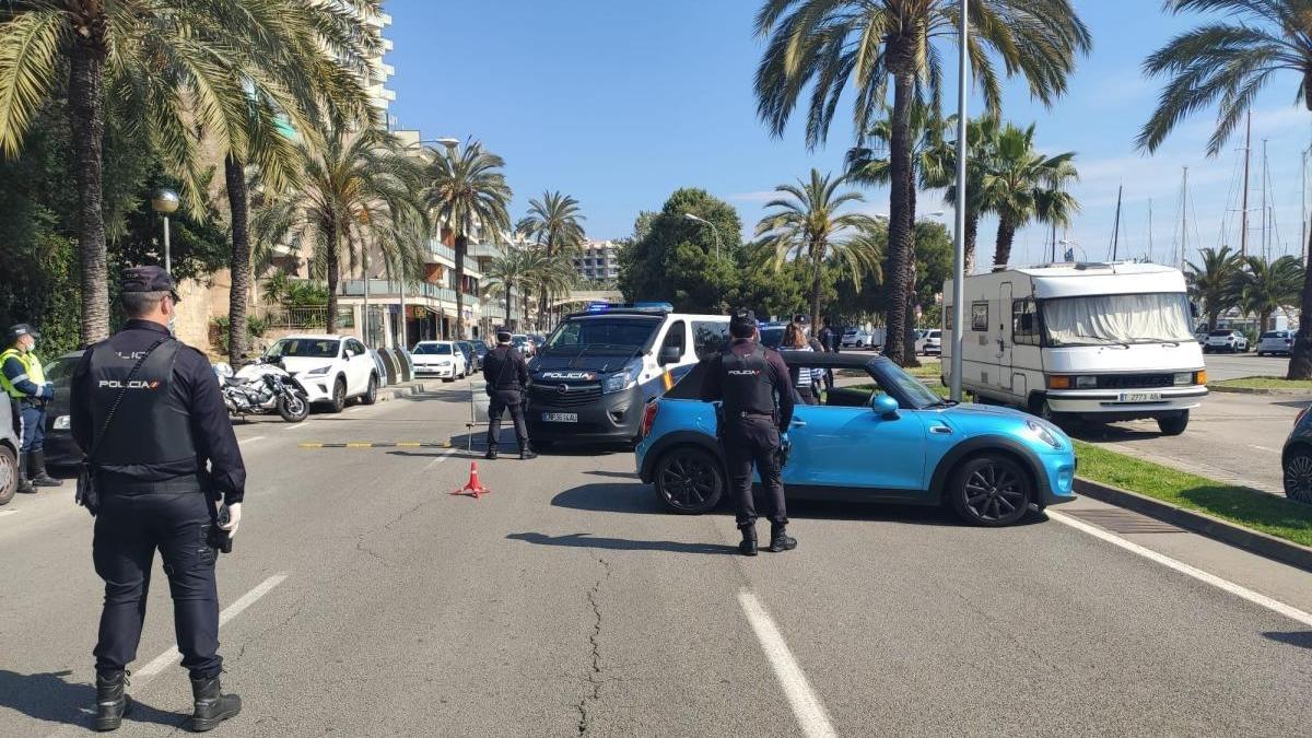 Polizeikontrolle in Palma de Mallorca.