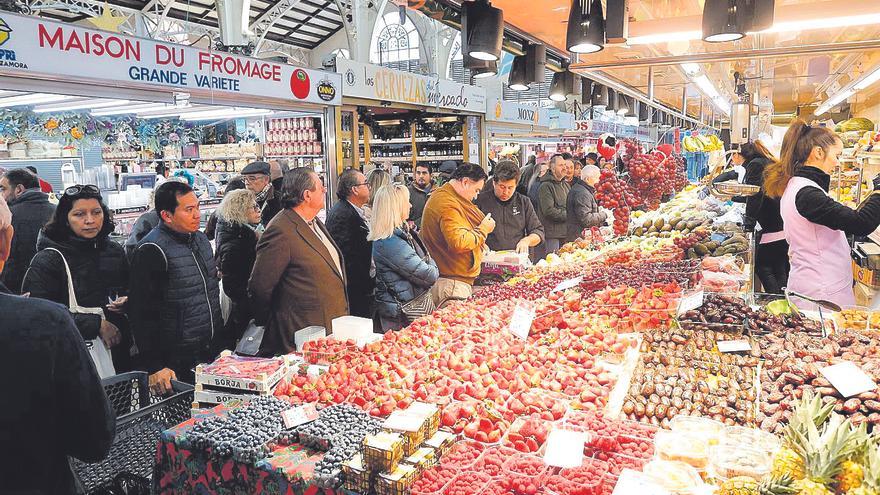 Los hogares valencianos gastan 295 euros más en alimentos en 2023 por el alza inflacionaria