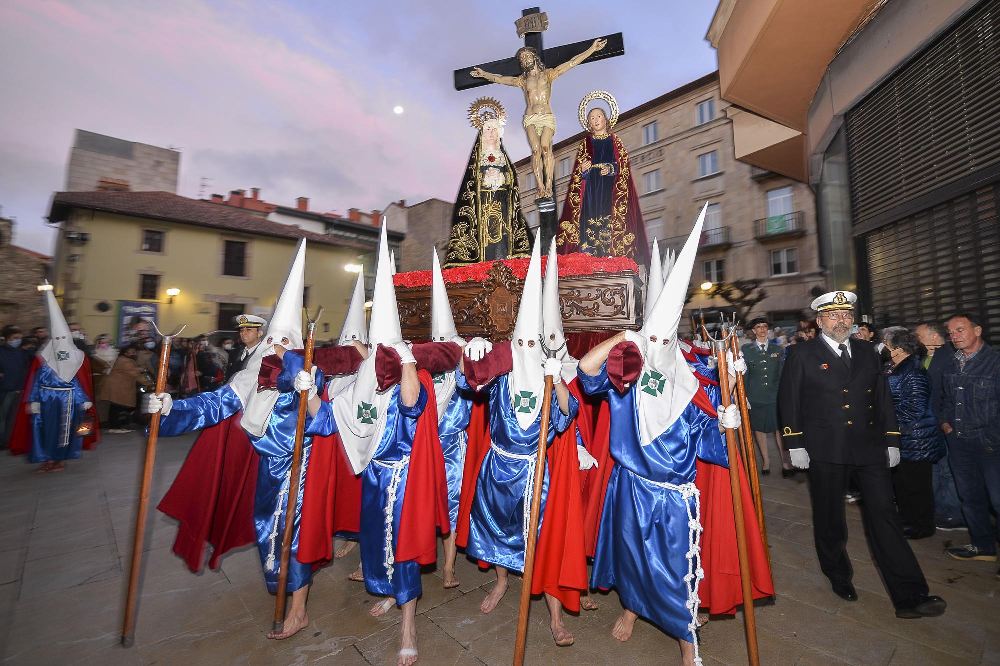 EN IMÁGENES: Los sanjuaninos protagonizan la procesión de la Tercera Palabra en Avilés