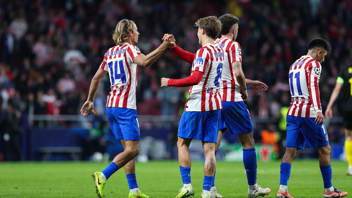 Marcos Llorente celebra uno de los goles en Champions ante Union SG.