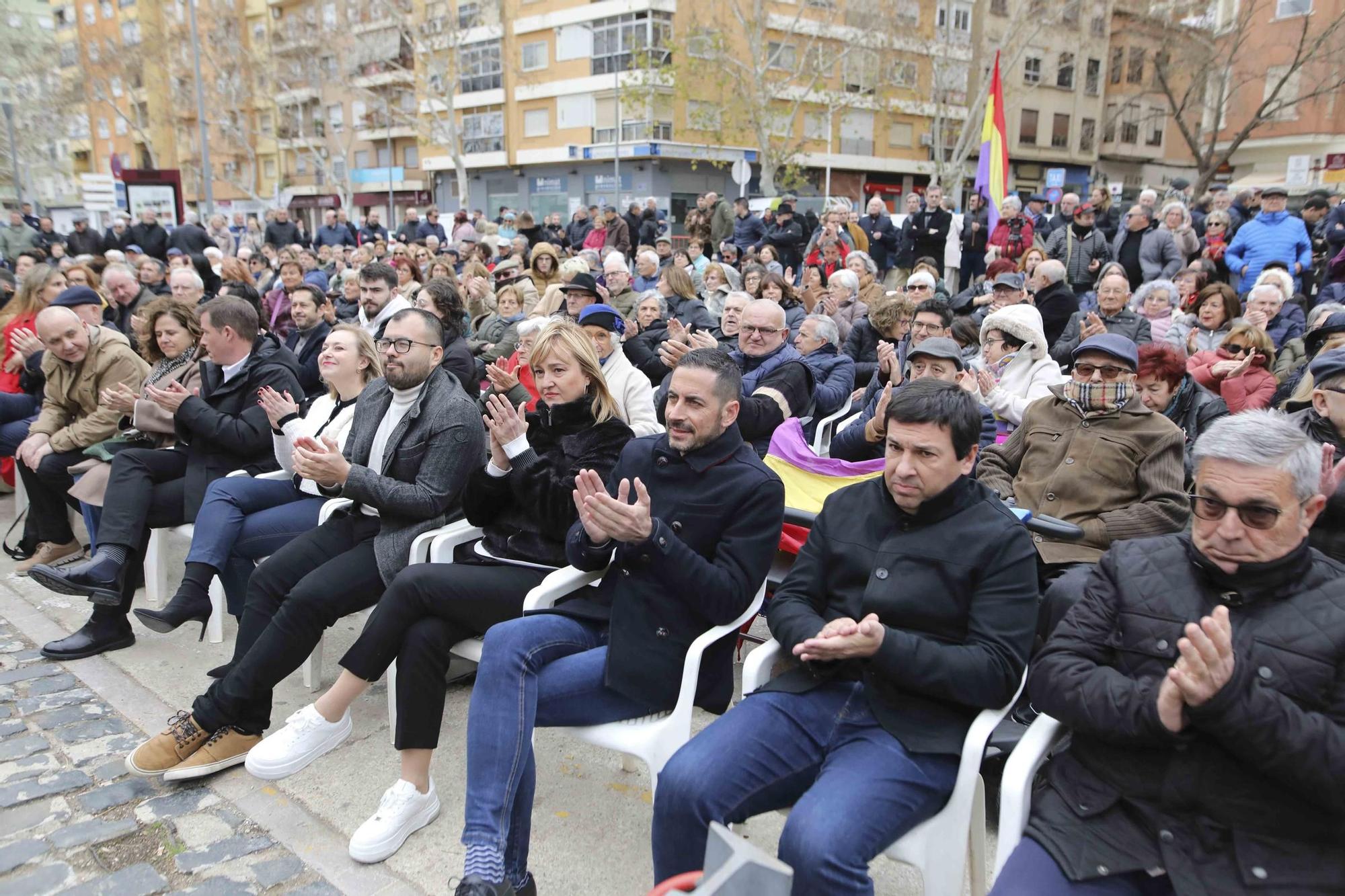 Así fue el homenaje a las víctimas del bombardeo de la estación de Xàtiva en el 85º aniversario del trágico sucesos