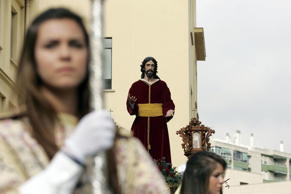 Traslados y procesiones del Viernes de Dolores