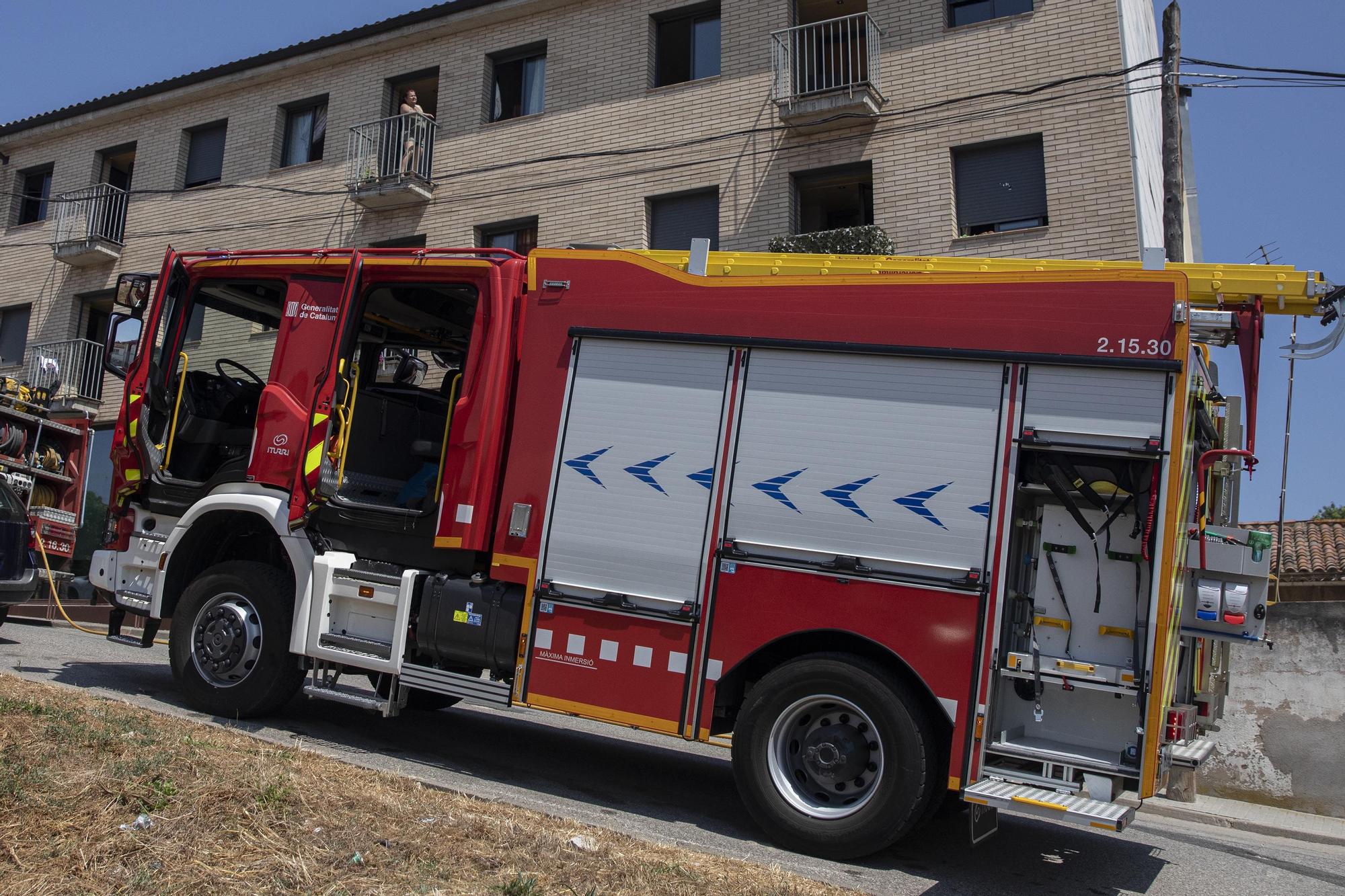 Desallotgen un bloc de pisos a Vidreres per un incendi en la instal·lació elèctrica