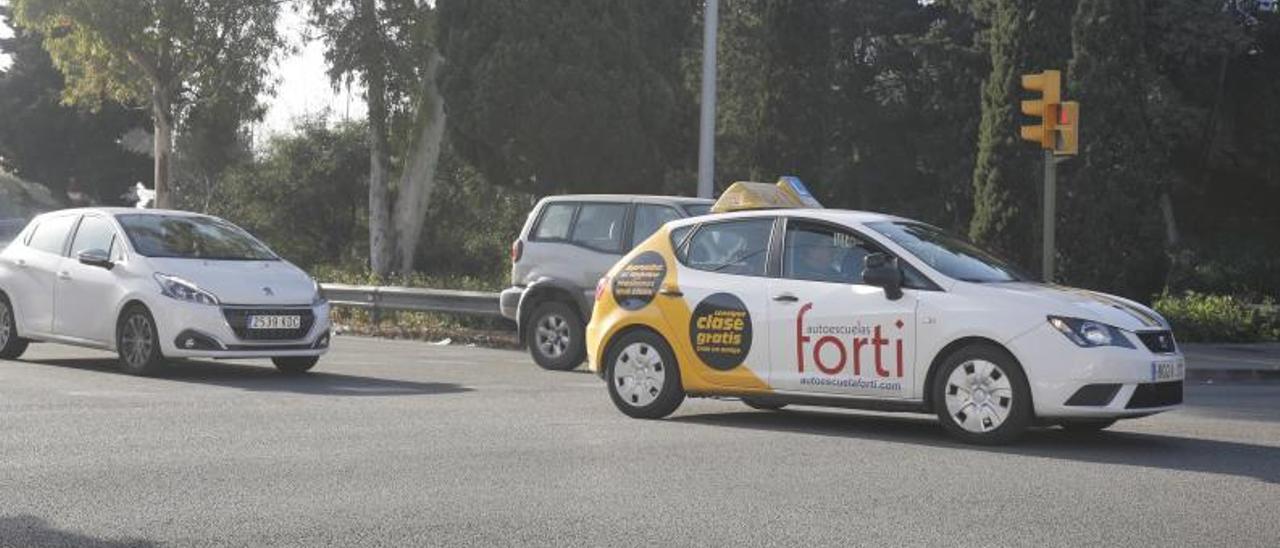 Las autoescuelas están afrontando un fuerte aumento de sus costes.