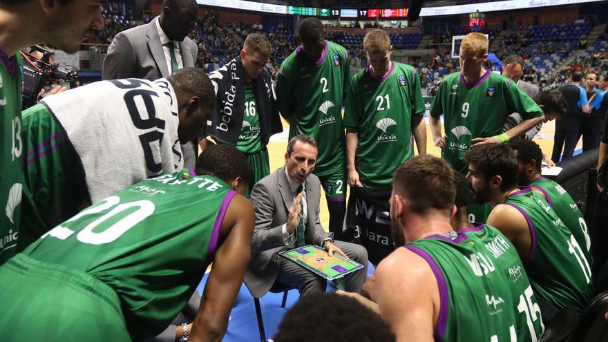 Joan Plaza y su Unicaja tienen por delante una segunda vuelta liguera con partidos a domicilio muy exigentes.