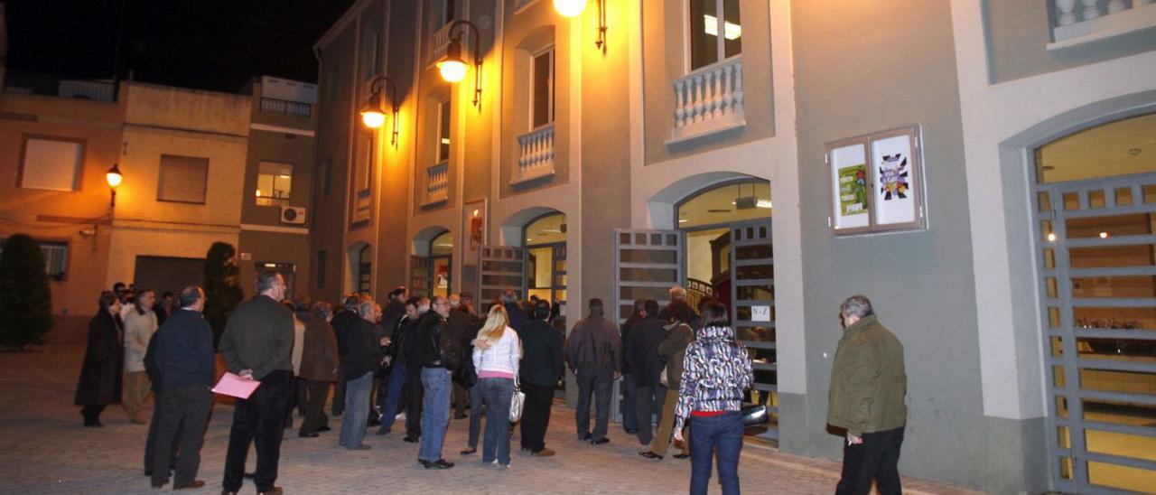 Asistentes a la última asamblea de Afiva, celebrada en febrero de 2010 con control de acceso. | V. M. P.