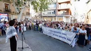 Córdoba se concentra por las víctimas de los asesinatos machistas de este fin de semana