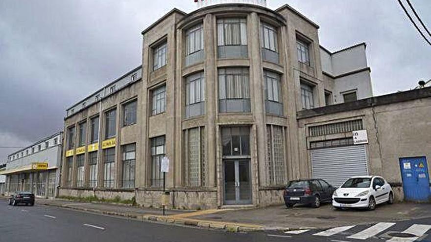 Edificio Medín, en la avenida do Ferrocarril, que el Concello quiere proteger.