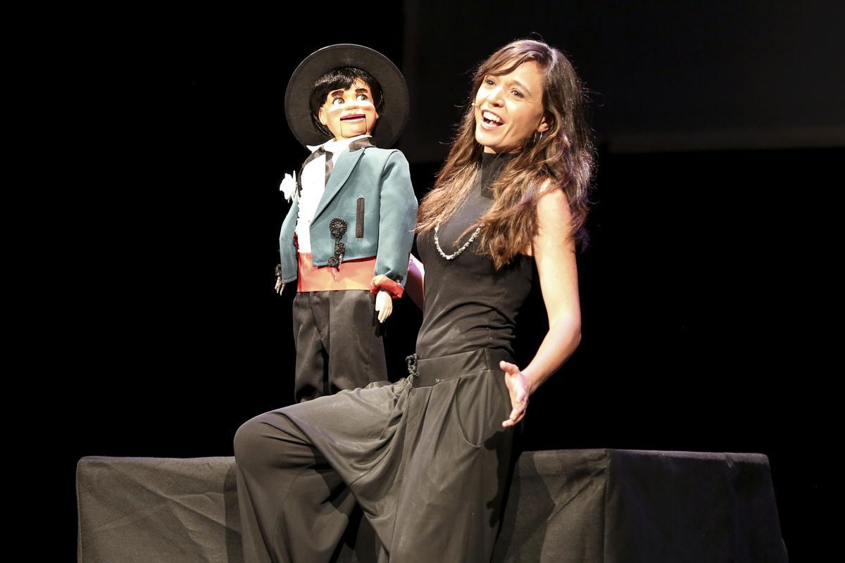 La ventrílocua Celia Muñoz, ganadora de la última edición del programa ’Got Talent’, cantando a dúo con Joselito.
