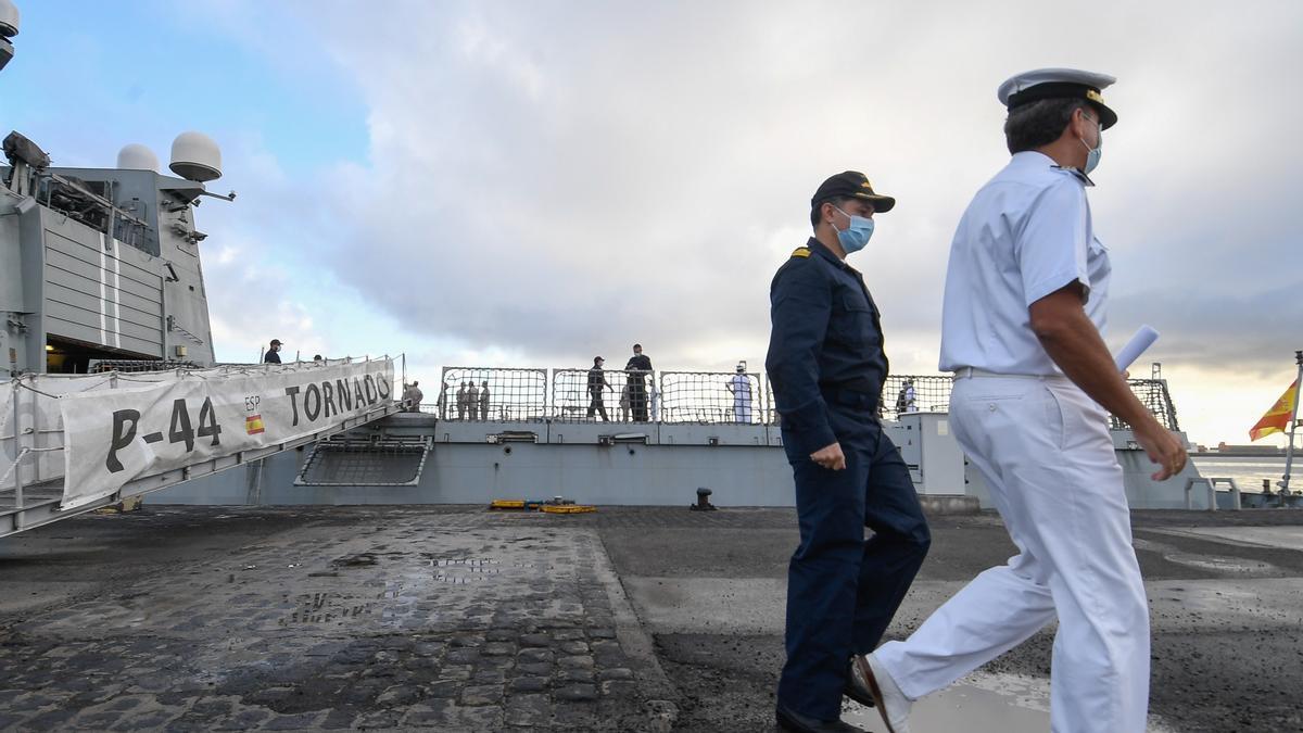 Regreso del Buque de Acción Marítima 'Tornado' a la capital grancanaria