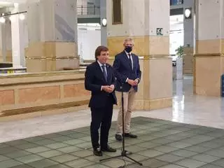 La boda del alcalde de Madrid condiciona la investidura de Rueda
