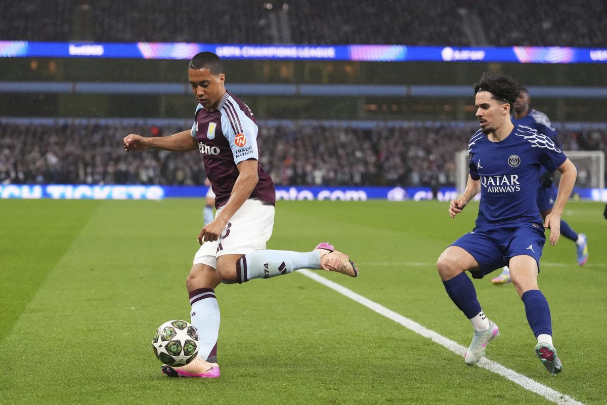 Youri Tielemans, with Vitinha
