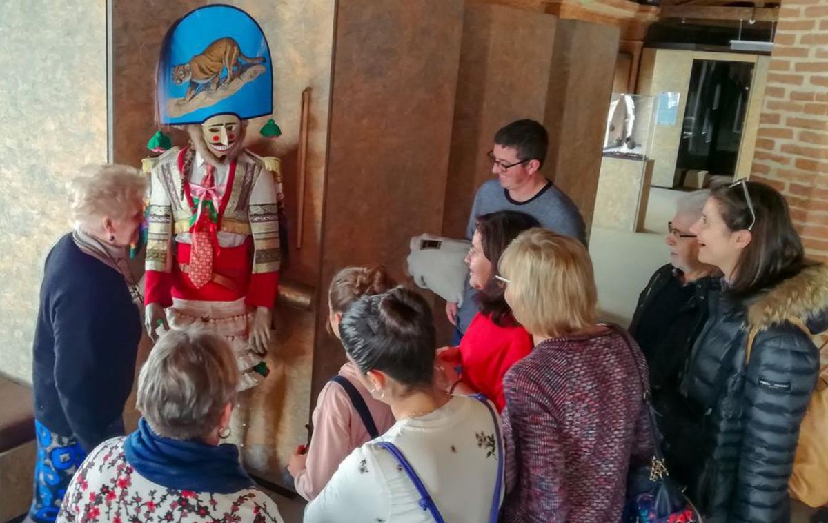 Carballeses na última visita á localidade de L’Isle Jourdain / a. i. l. c.