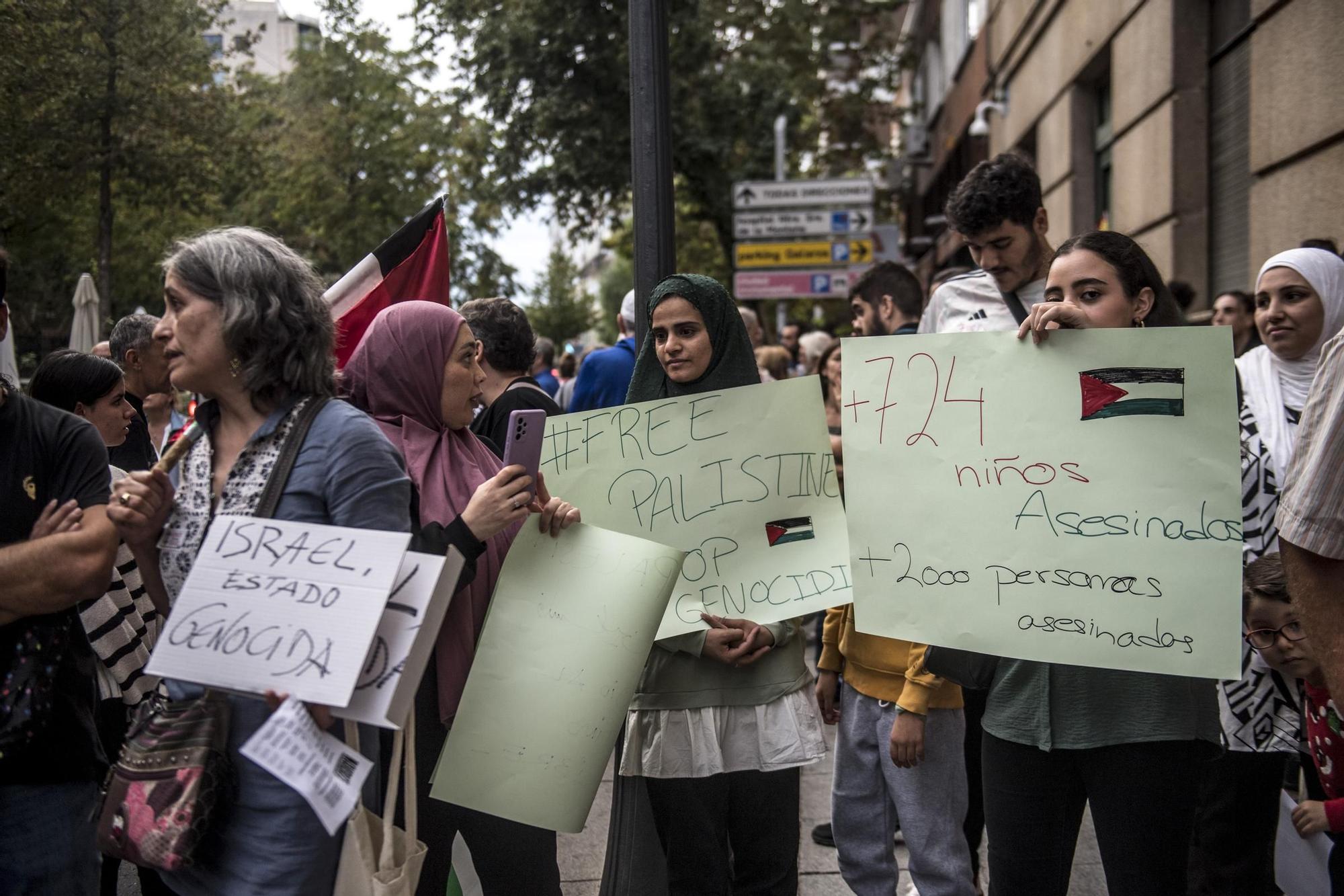 GALERÍA | Concentración en apoyo al pueblo palestino en Cáceres