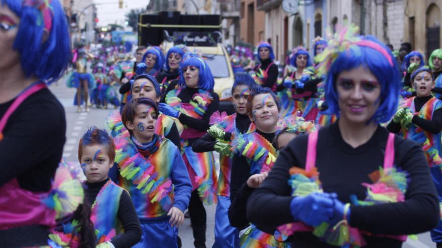 Un moment de la rua a la Bisbal