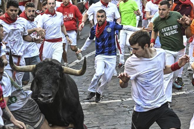 Cuarto encierro de l (152411402).jpg