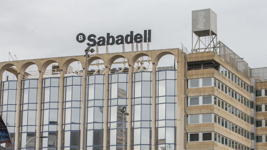 El Banco Sabadell vende su gestora de fondos por 430 millones de euros