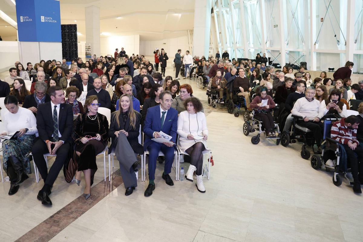 Catrocentas familias celebran os 25 anos de Dano Cerebral Santiago