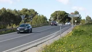 Cuatro heridos, uno de ellos trasladado al hospital, en una colisión entre dos coches en Ibiza
