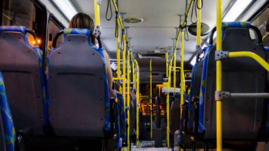 Two years in prison for cutting another passenger with a cutter in a bus in the Canary Islands