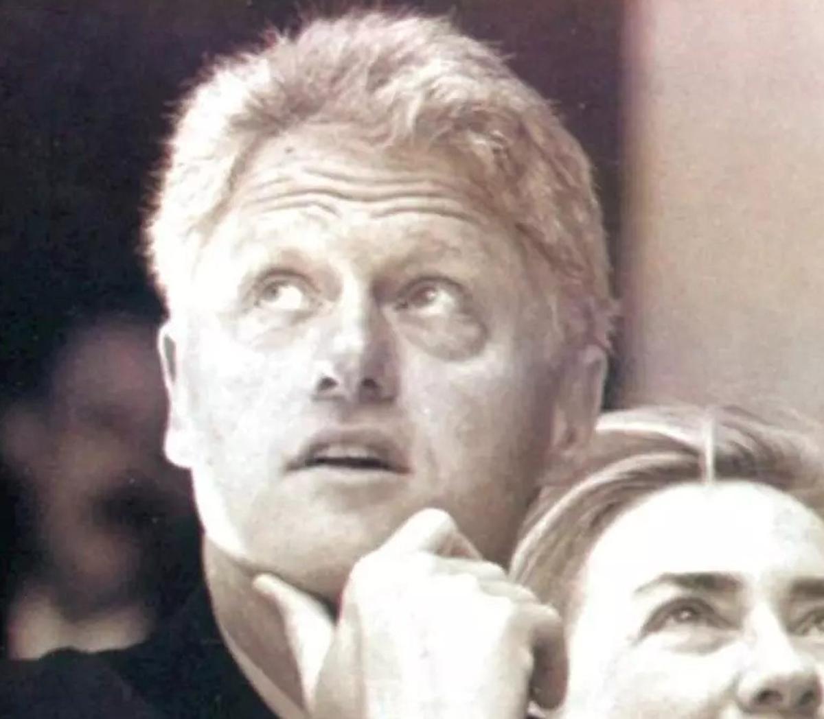 Bill Clinton, 80, disertó sobre el Castell de Bellver | LORENZO