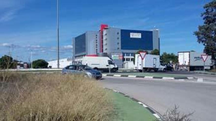 Un autobús conectará el casco urbano de Riba-roja con sus áreas industriales