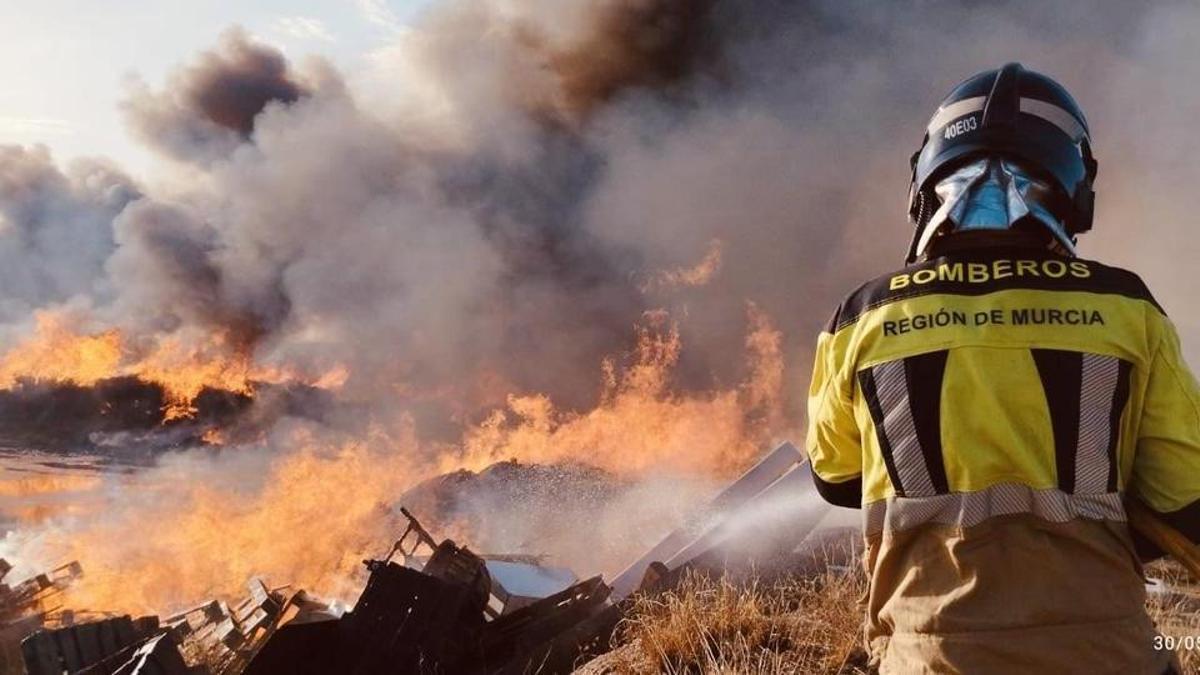 Un informe interno destapa un servicio de bomberos en la Región con múltiples carencias.