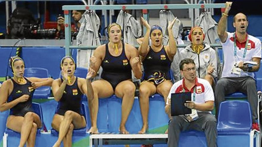 España es quinta en féminas de waterpolo