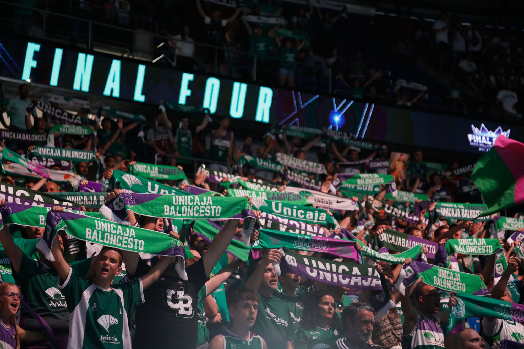 La afición del Unicaja, durante la segunda semifinal de la Final Four.