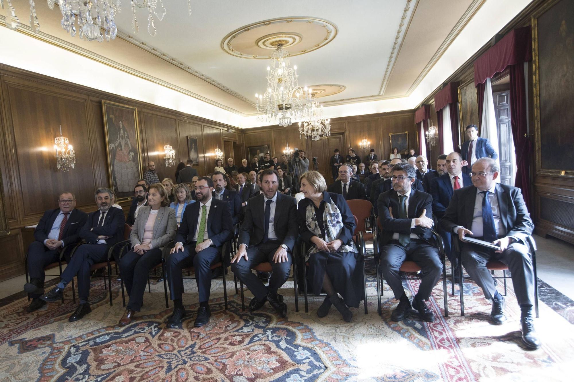 EN IMÁGENES: Así ha sido la visita a Avilés de Óscar Puente, ministro de Transportes y Movilidad Sostenible