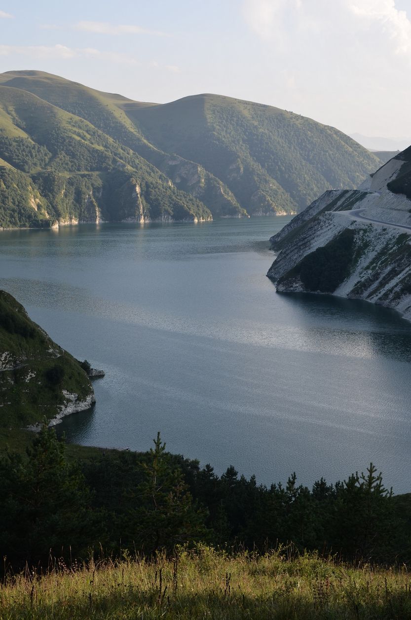 El lago Kezenoy-Am es una de las atracciones turísticas de Chechenia.