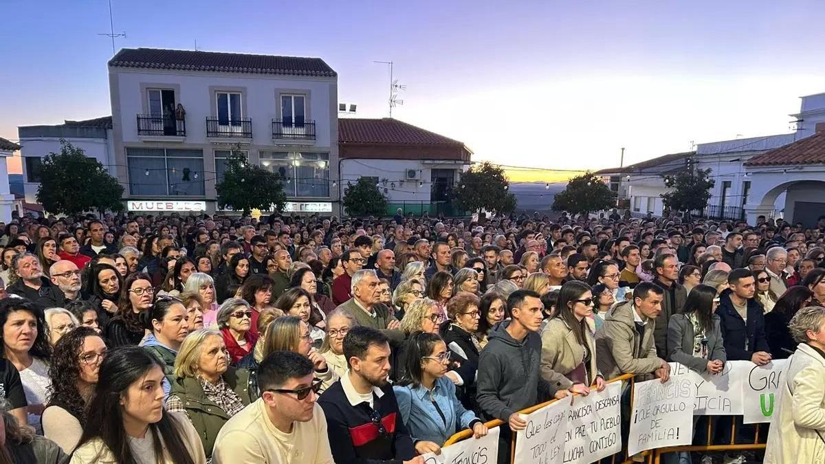 Concentración del pueblo de Hornachos en apoyo a la familia de Francisca Cadenas el pasado mes de marzo
