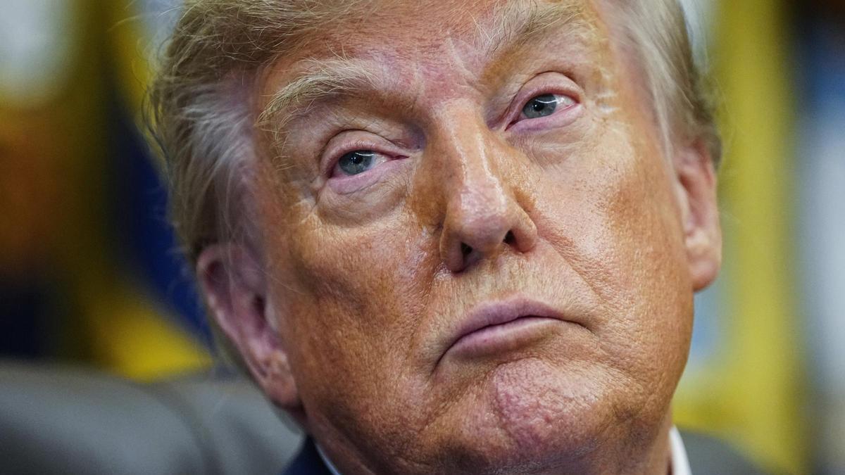 ESTADOS UNIDOS / CANADÁ | Trump afirma que aumentará al 50% los aranceles sobre automóviles y otros productos canadienses