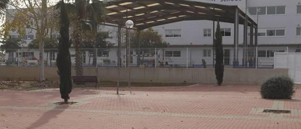 El colegio Mas Camarena de Canet d&#039;En Berenguer.