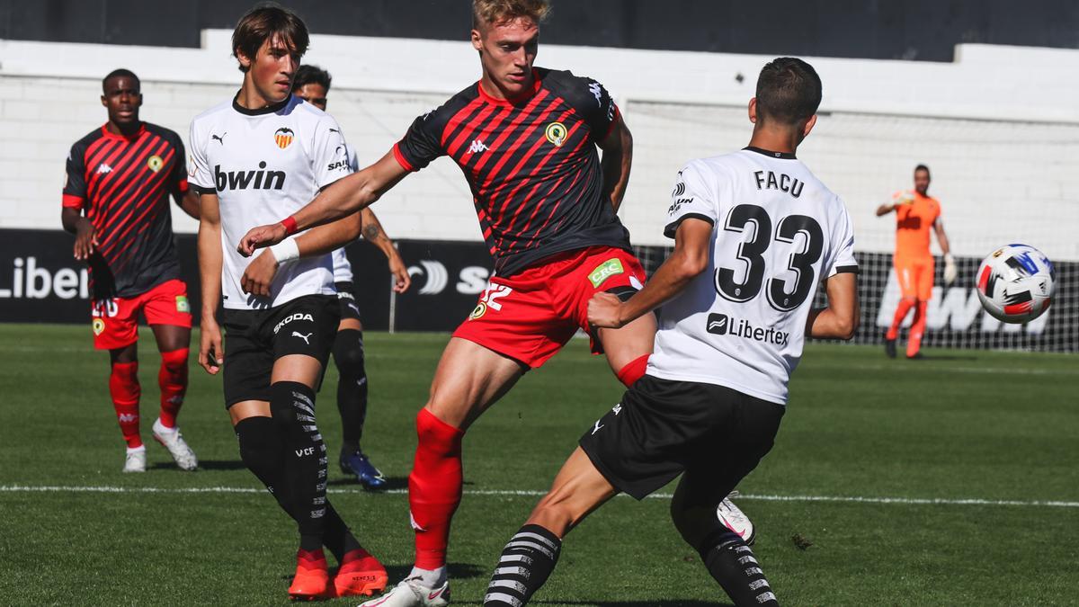 Las imágenes del Valencia Mestalla - Hércules CF