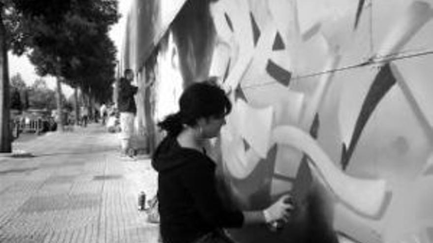 El código de los muros legales: dónde puede pintar un artista urbano