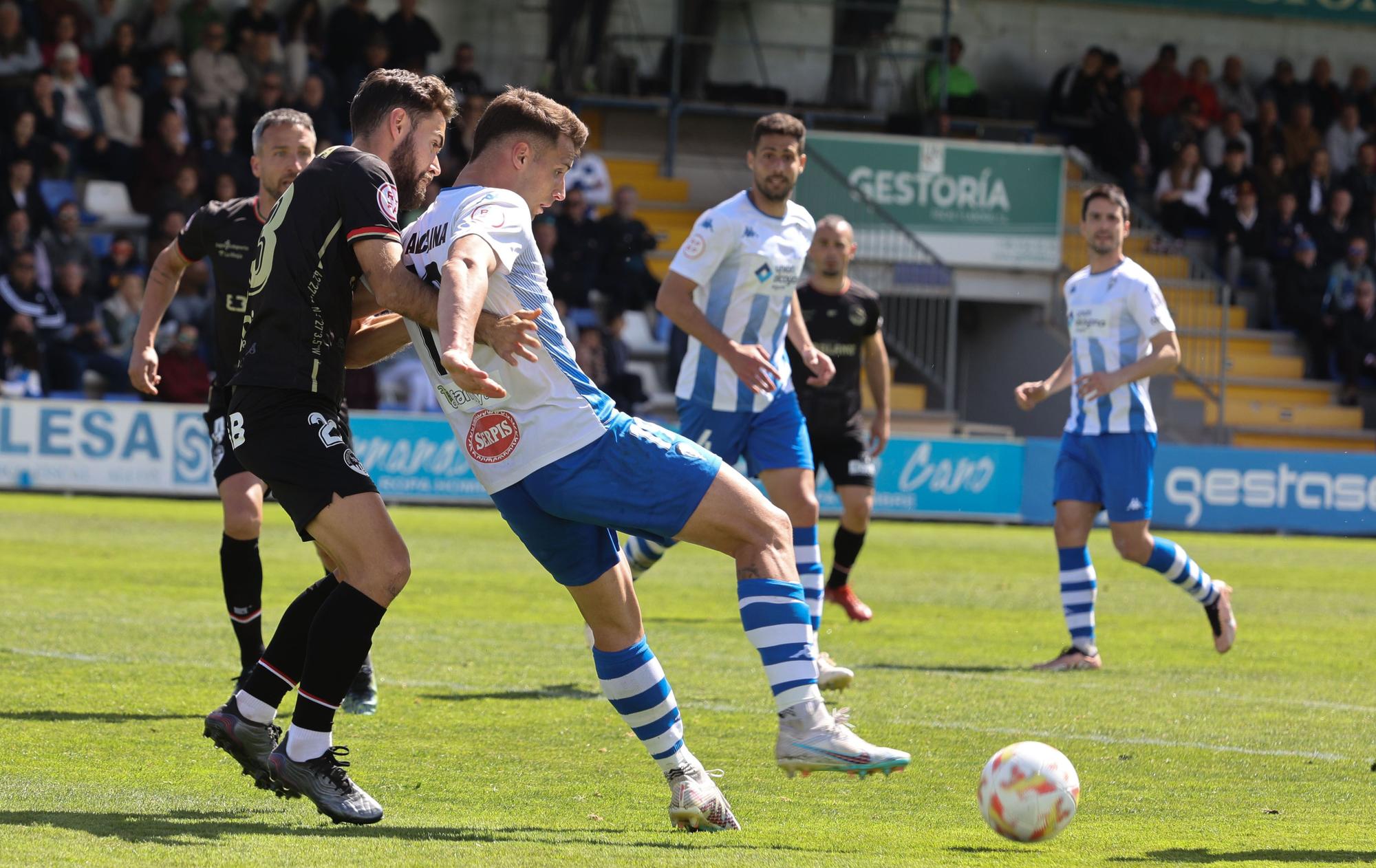 El Alcoyano se aleja del peligro (2-0)