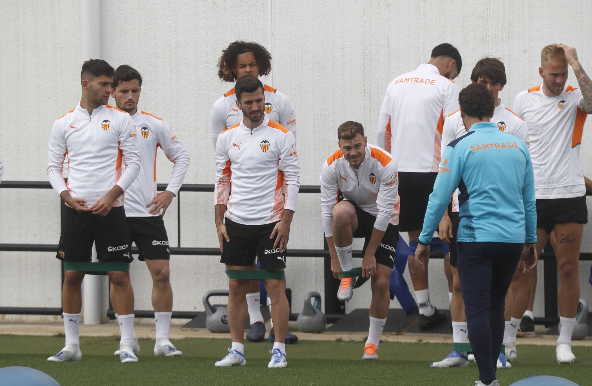 Entrenamiento del Valencia CF previo al partido frente a Osasuna