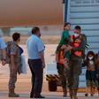 Imagen de archivo de pasajeros de un avión fletado por España para evacuar a españoles y afganos del país asiático n la base aérea militar de Torrejón de Ardoz (Madrid) en 2021.