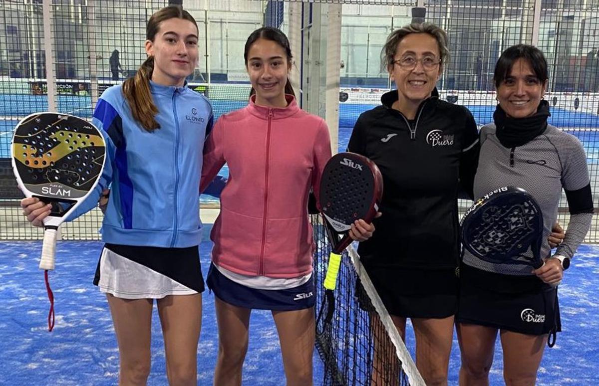 La finalistas del torneo. | LOZ