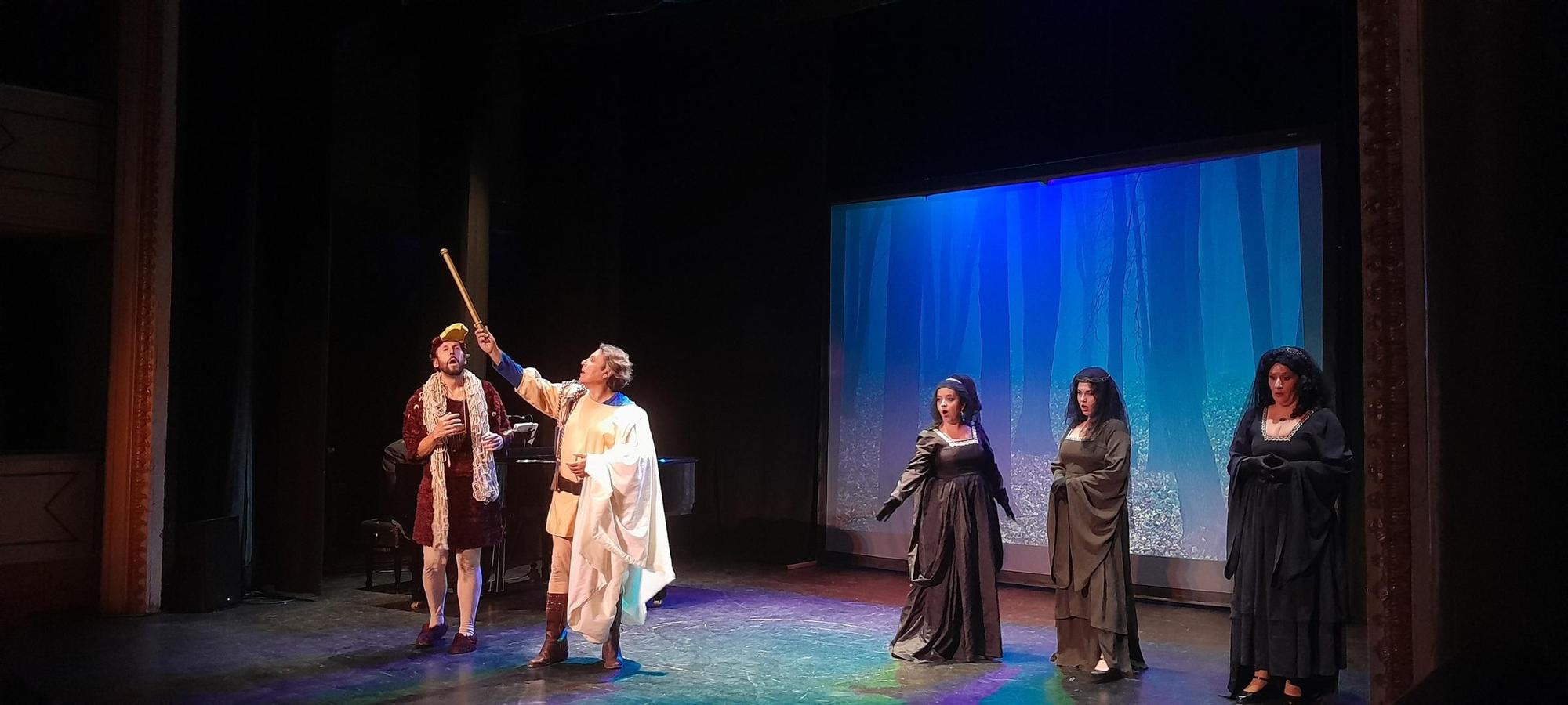 GALERÍA | Representación de "La flauta mágica", de Mozart, en el teatro Latorre de Toro