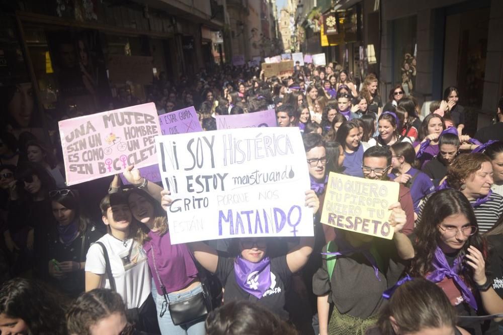 La feministas calientan motores antes de la manifestación del 8-M en Murcia