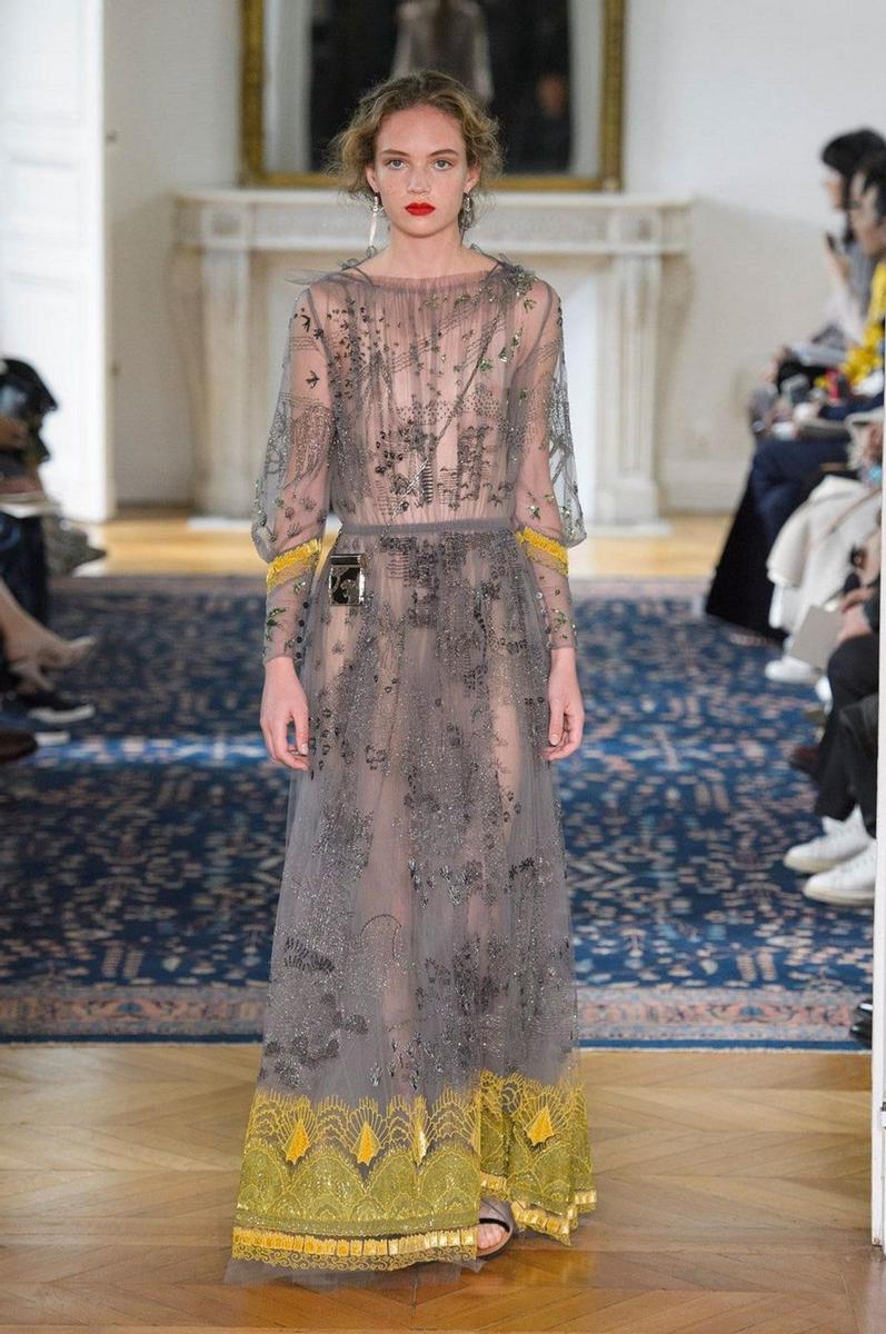 PFW P/V17: Valentino