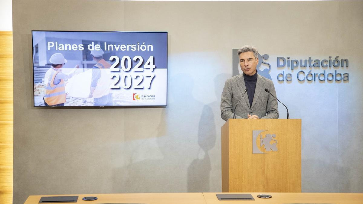 Andrés Lorite informa de los planes de inversión de la Diputación de Córdoba.