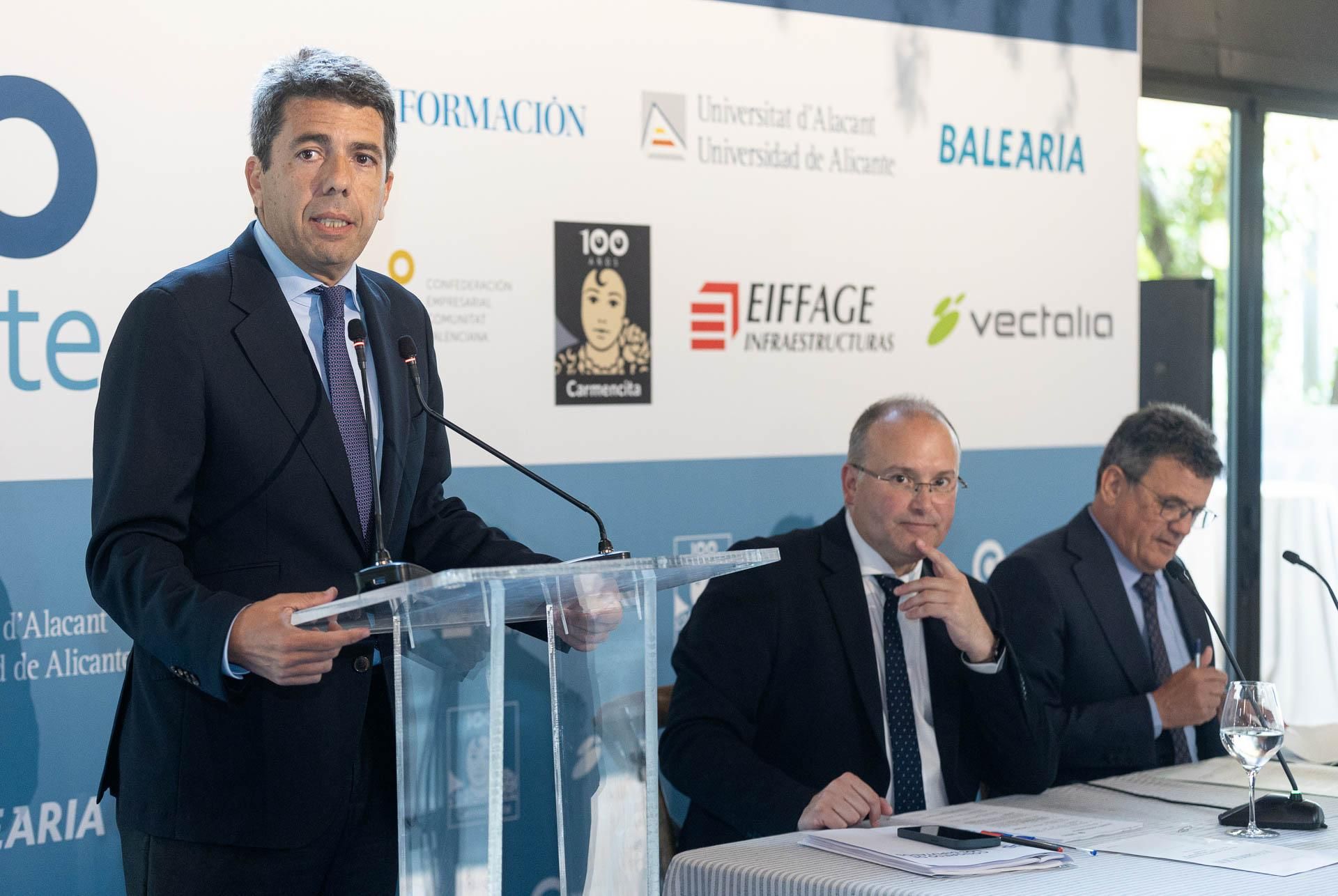 Miguel Tellado participa en el Foro Información