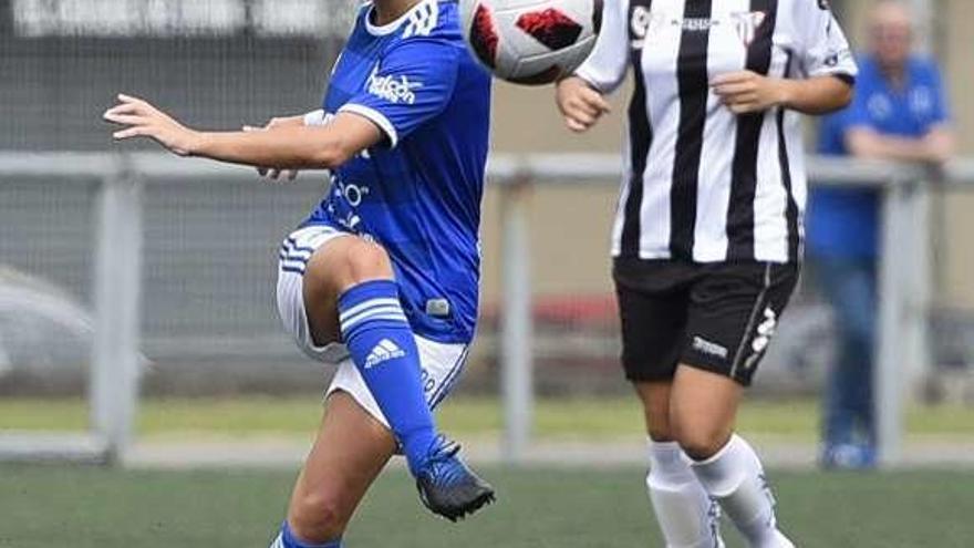 Cienfu, del Oviedo Femenino, ayer en el Díaz Vega.