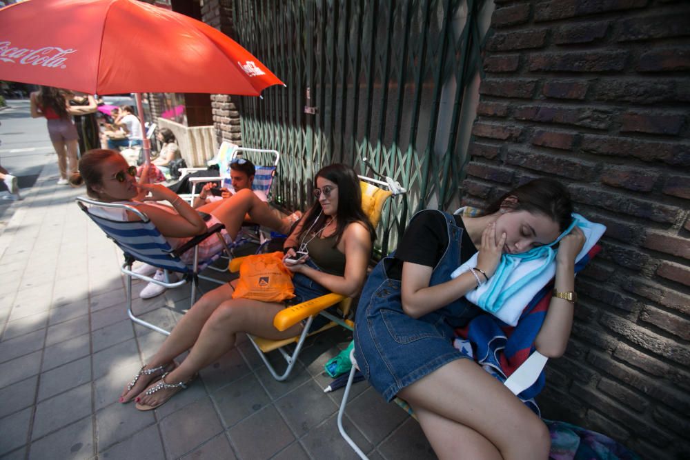 Colas para el concierto de Pablo Alborán en la Plaza de Toros de Alicante