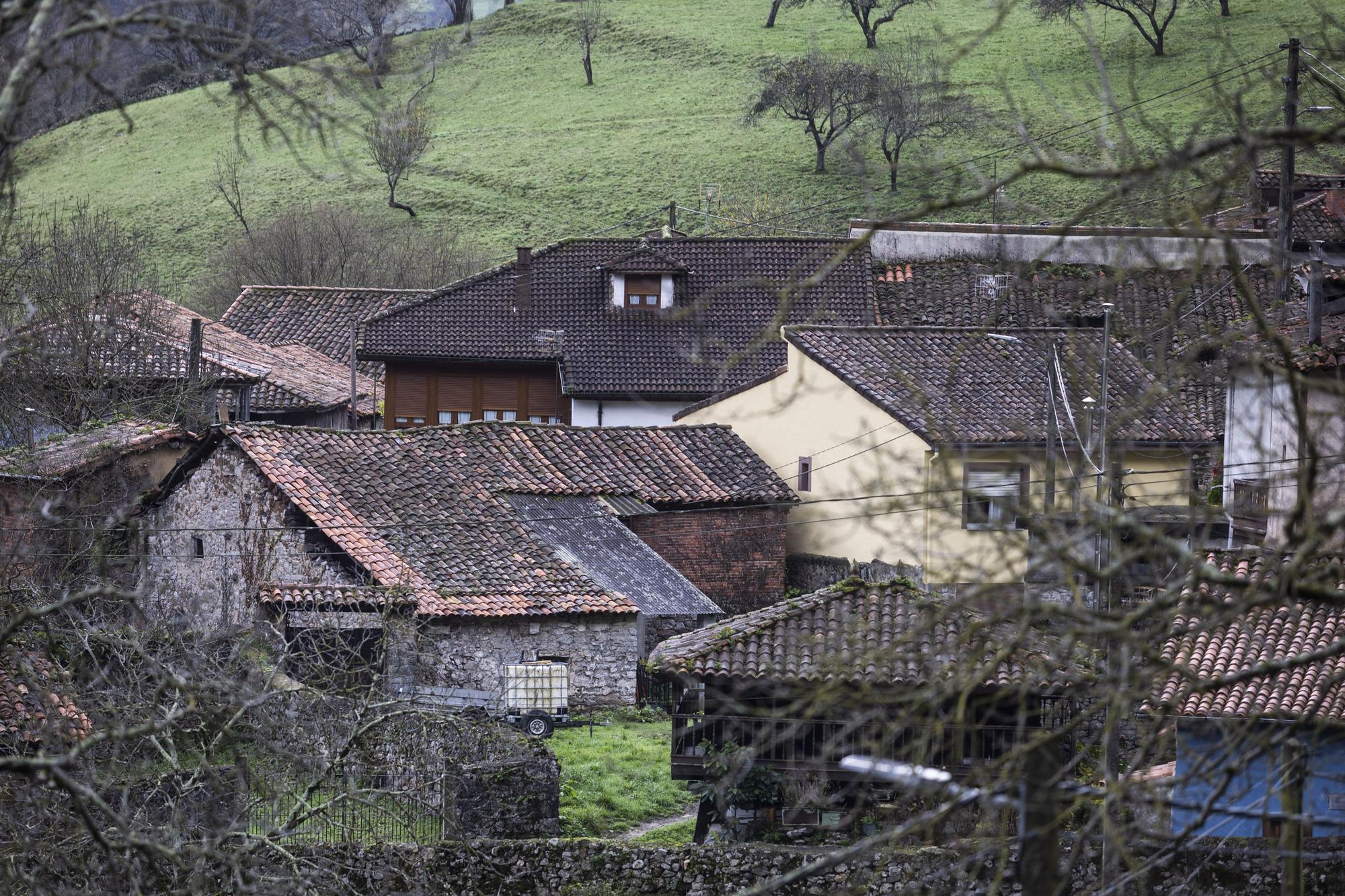 Asturianos en Santo Adriano, un recorrido por el municipio