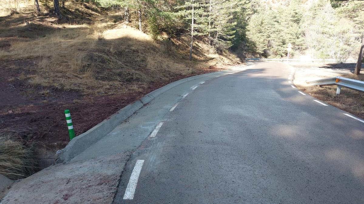 S'ha arreglat la carretera B-402 que enllaça Castellar de n'Hug amb Ripoll