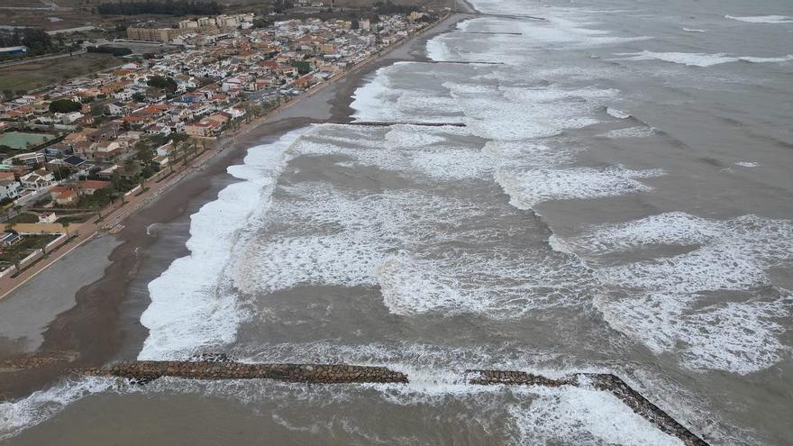 Imágenes aéreas del temporal marítimo en la costa de Castellón